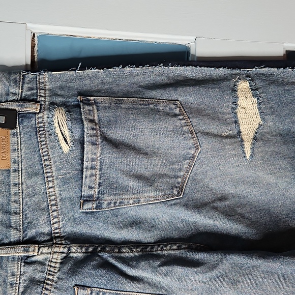 BLANKNYC Women's Destroyed Distressed Blue Jeans 30 - Picture 8 of 15